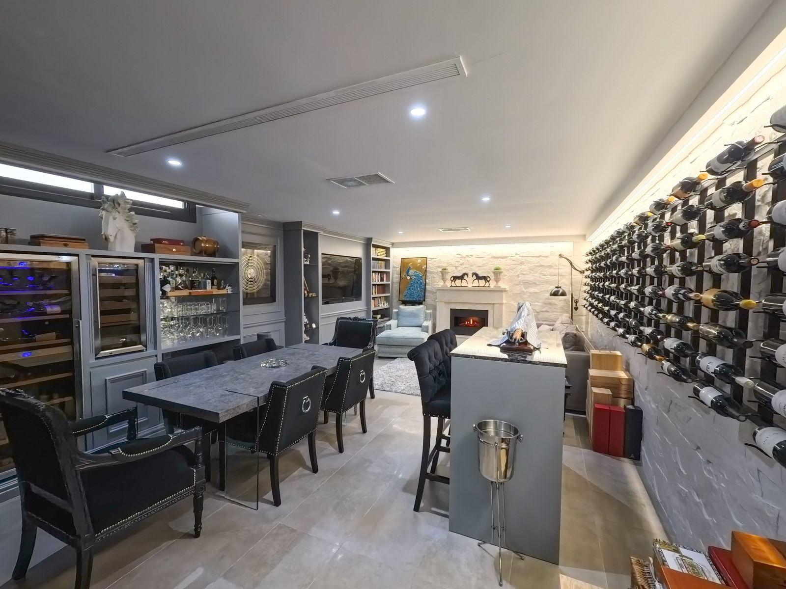 Chalet zu verkaufen in Finestrat, Sierra Cortina: 4 Schlafzimmer, privates Schwimmbad.
