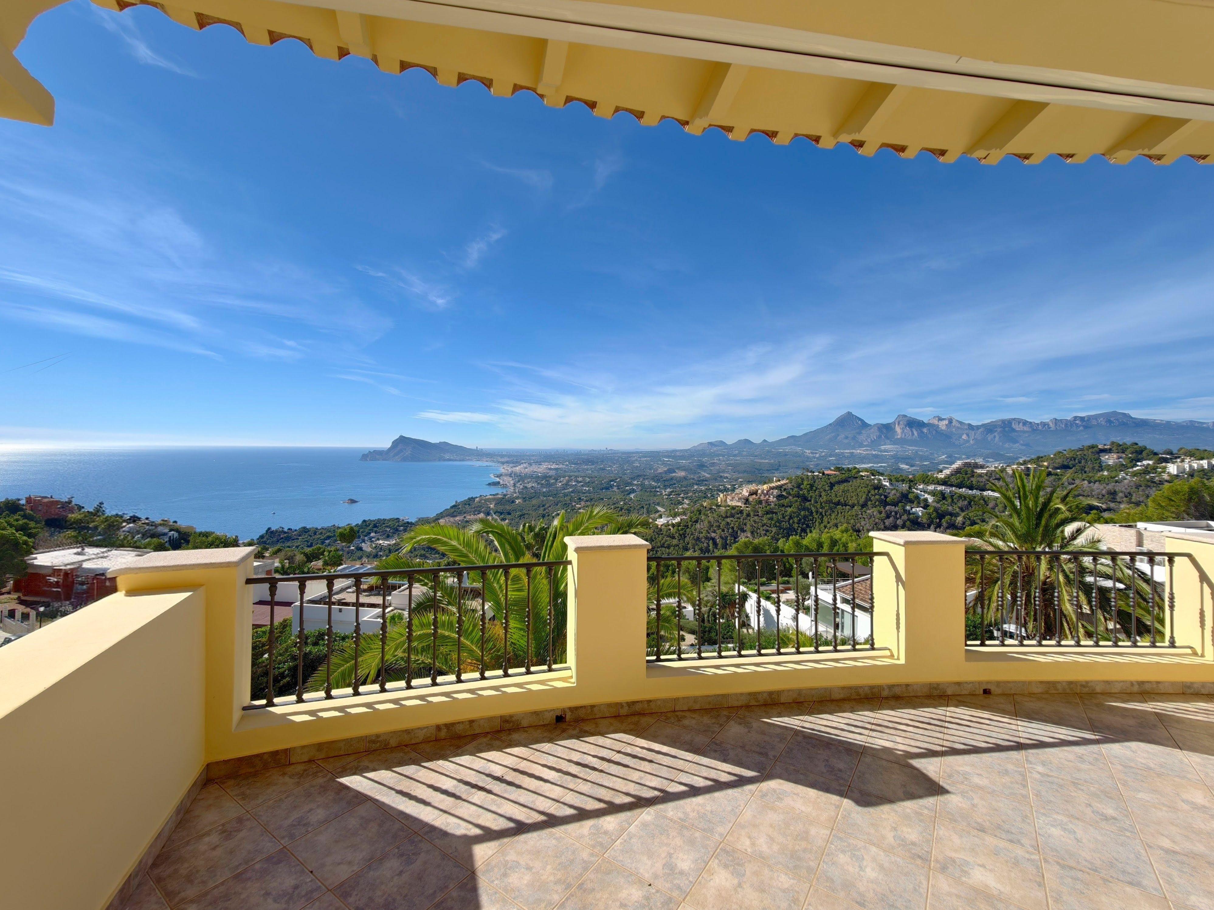 AC317BPB - Chalet en venta en Altea Hills: 5 habitaciones y piscina interior