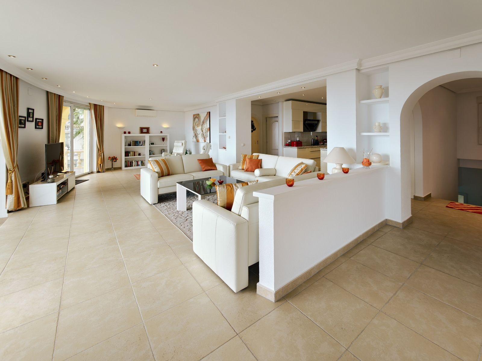 Chalet à vendre à Altea Hills : 5 chambres et piscine intérieure.