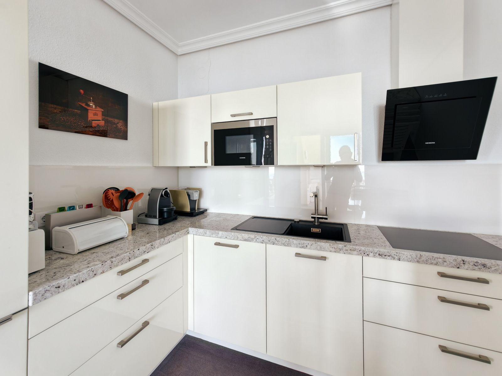 Chalet à vendre à Altea Hills : 5 chambres et piscine intérieure.