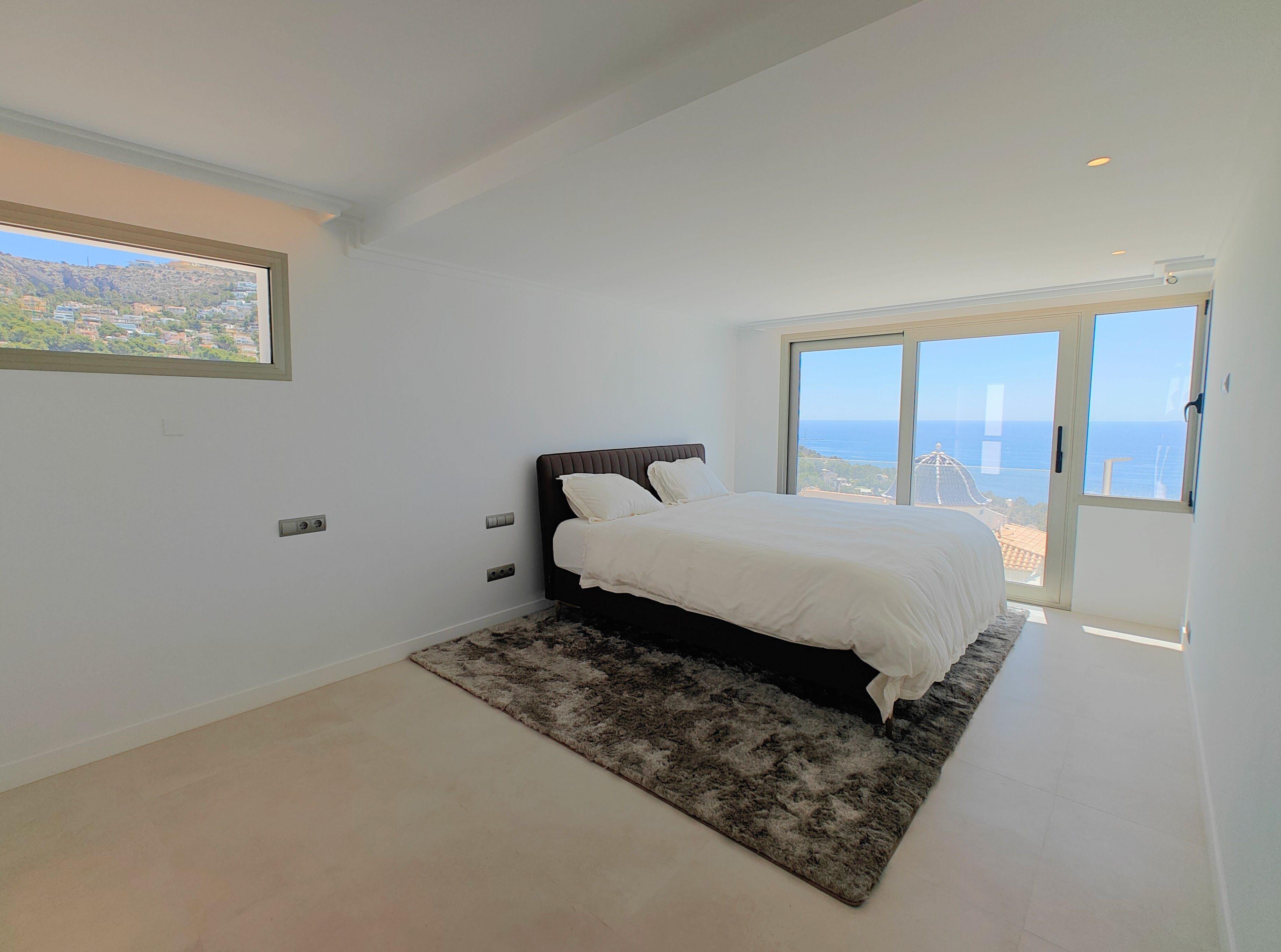 Chalet à vendre à Sierra de Altea avec piscine à débordement.