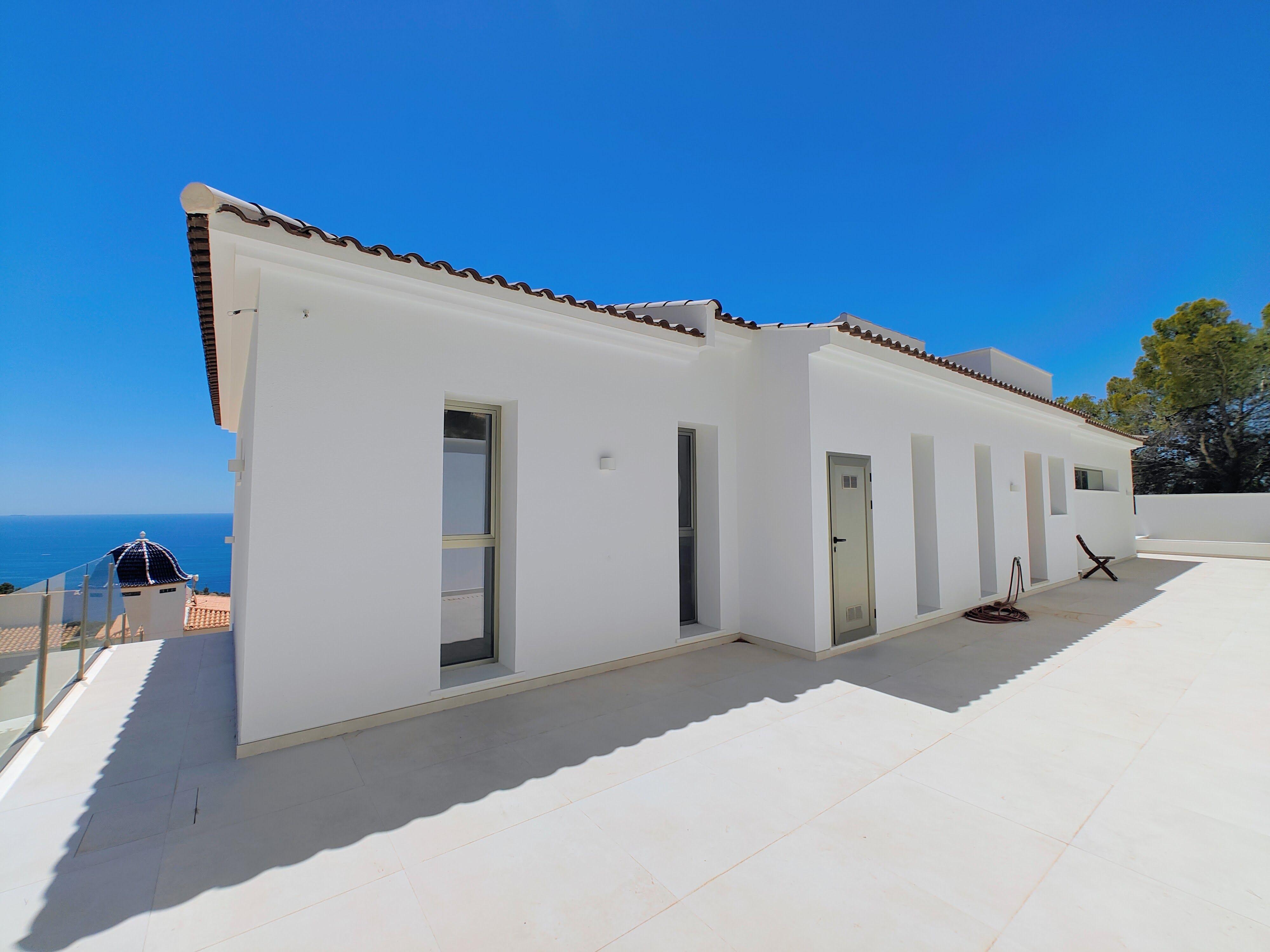 Chalet à vendre à Sierra de Altea avec piscine à débordement.