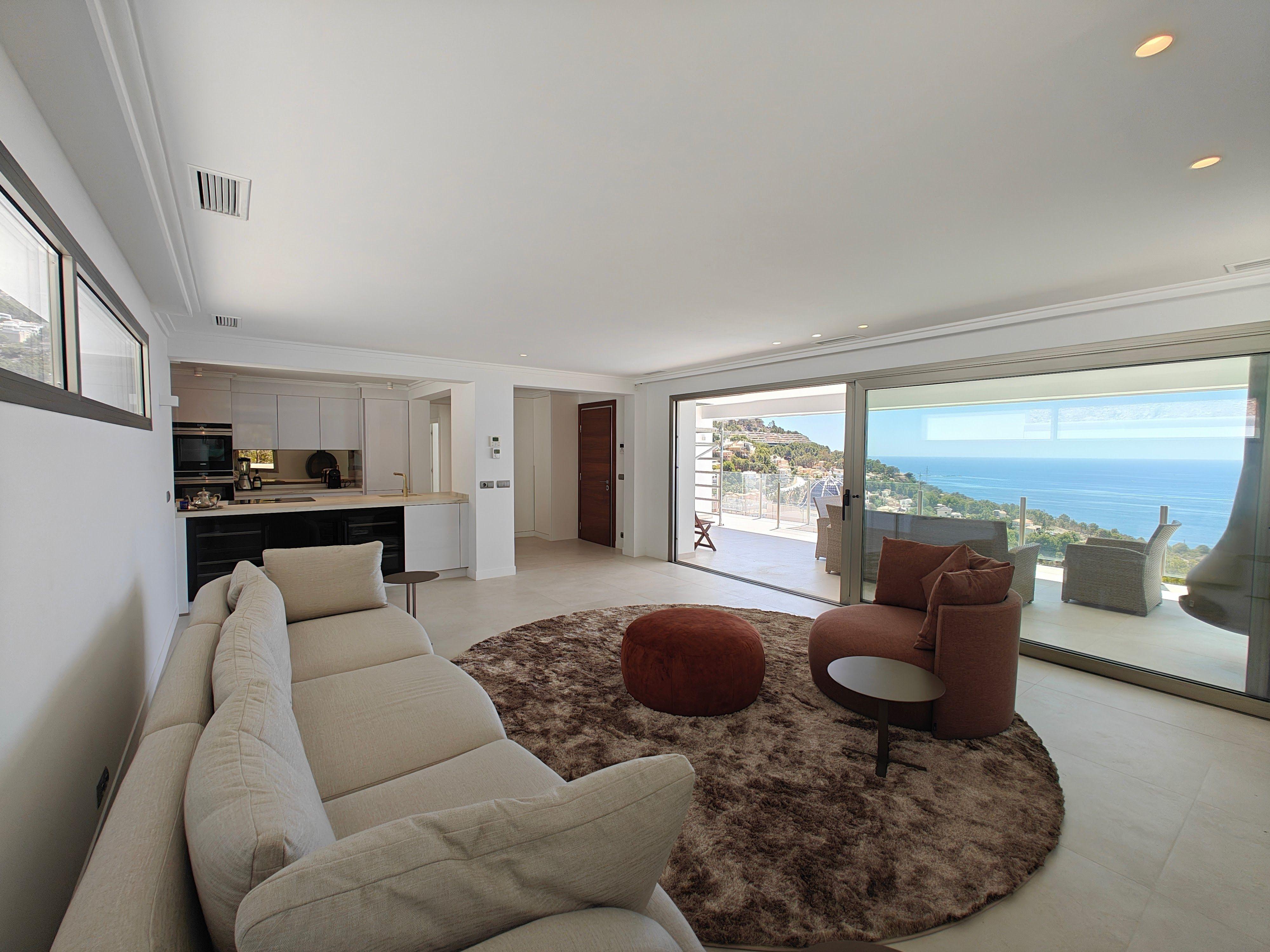 Chalet à vendre à Sierra de Altea avec piscine à débordement.
