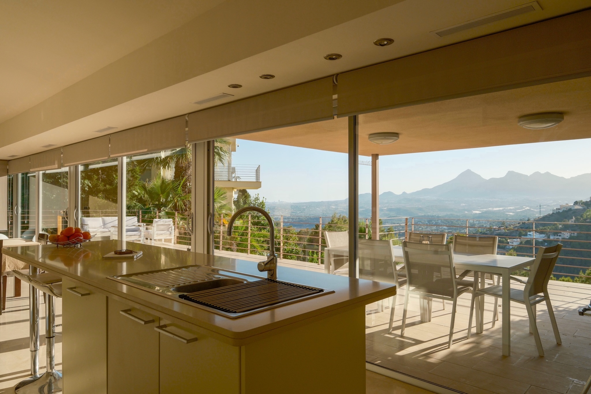 Villa avec vue sur les montagnes à Altea Hills – intimité, nature et art de vivre méditerranéen sur la Costa Blanca