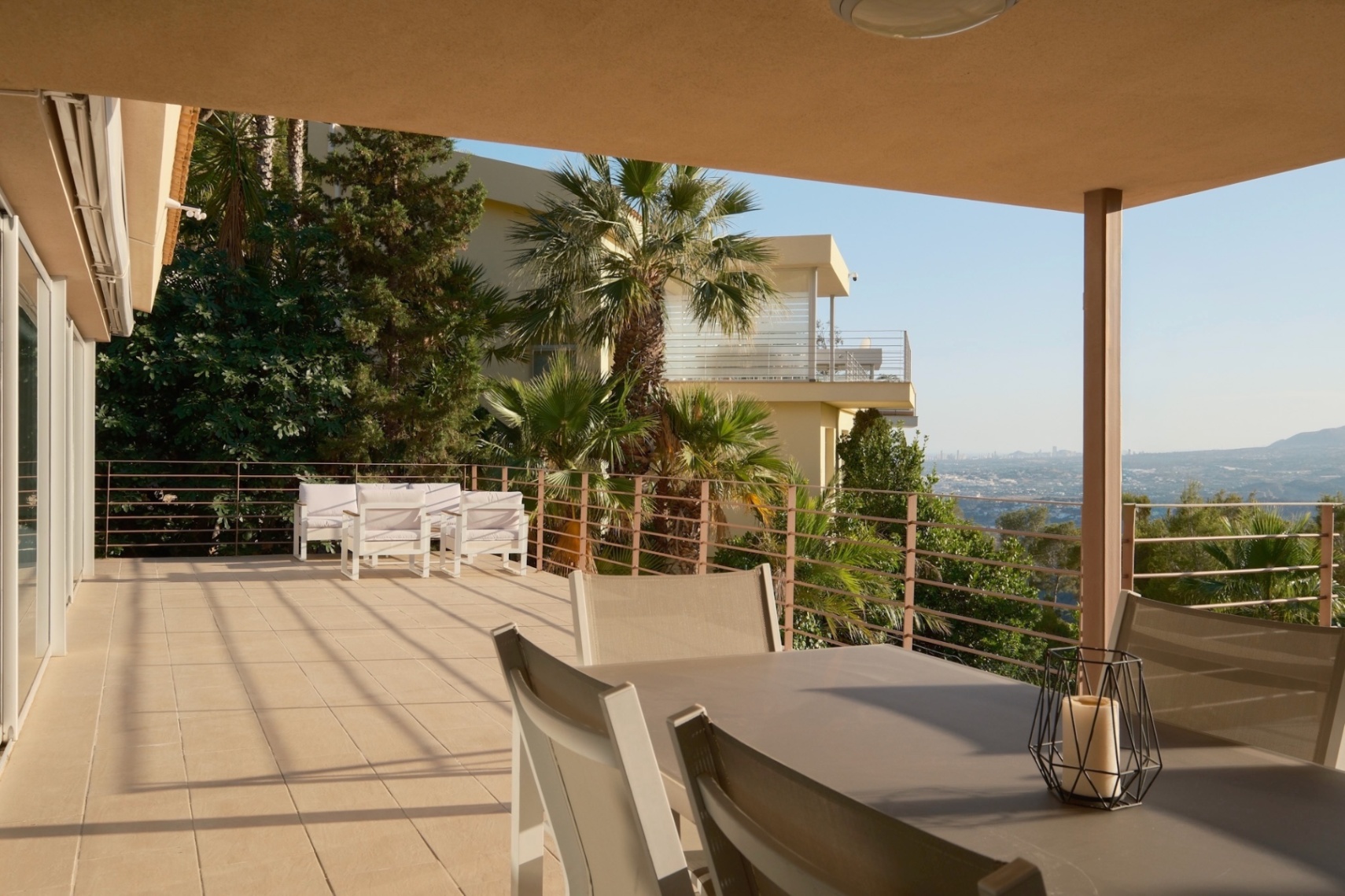 Villa avec vue sur les montagnes à Altea Hills – intimité, nature et art de vivre méditerranéen sur la Costa Blanca